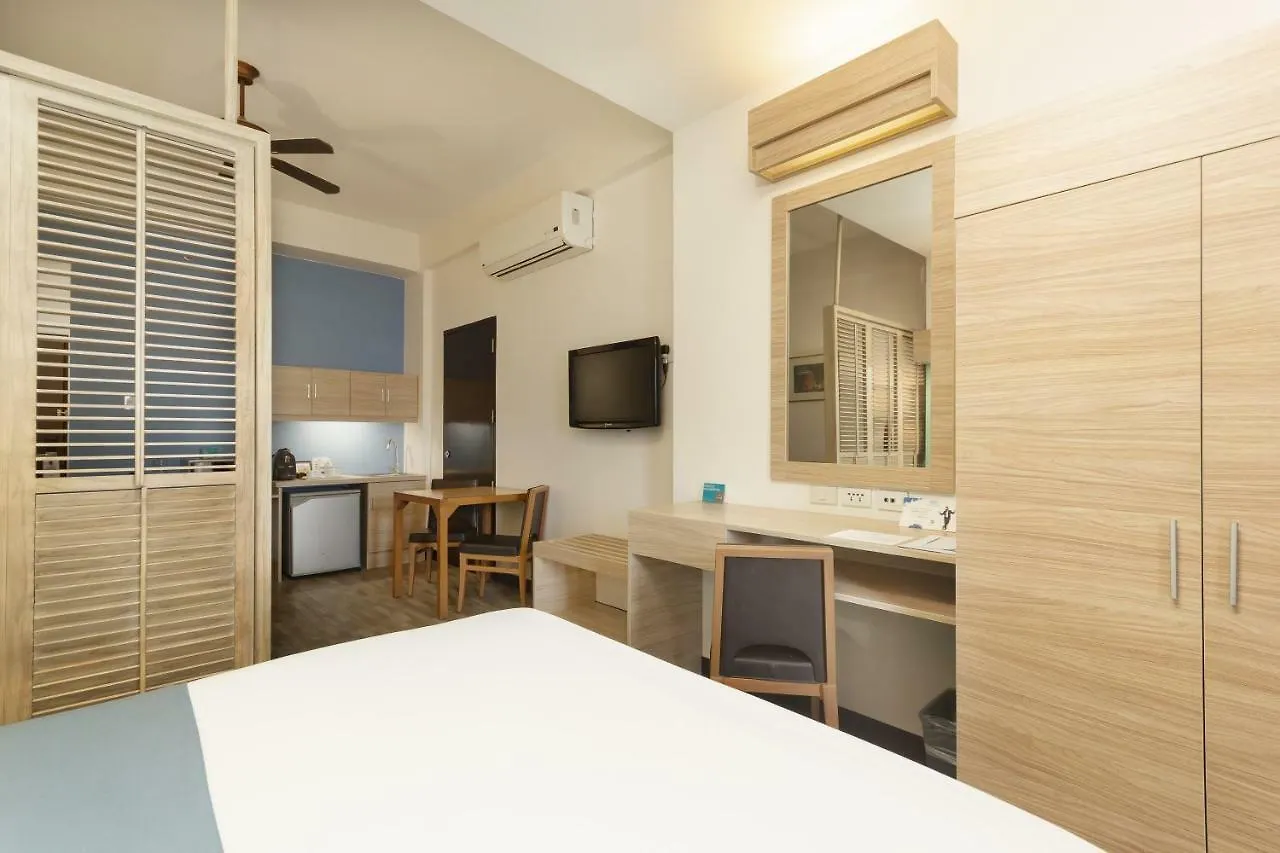Microtel By Wyndham Mall Of Asia Pasay Hotel